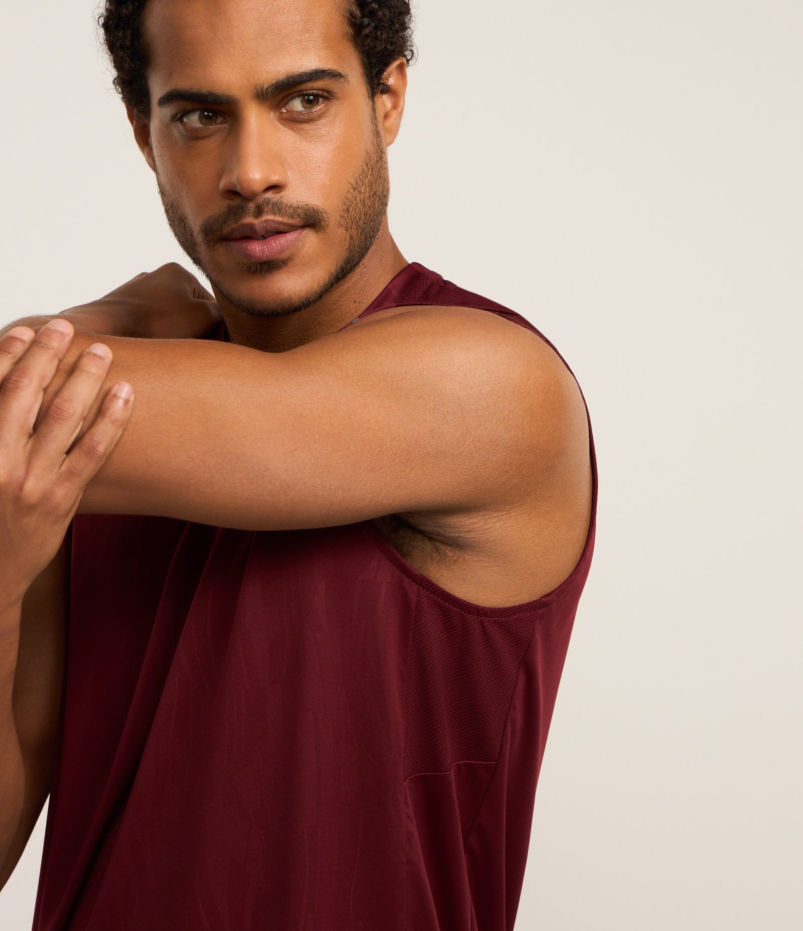 Regata Esportiva com Tecnologia Dry e Estampa Heat Print Vinho 3