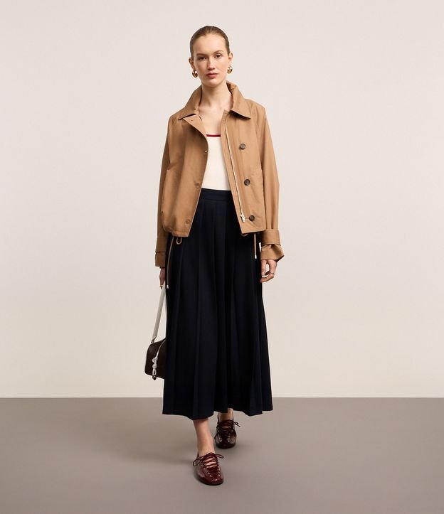 Saia Evasê Midi Alfaiatada com Efeito Plissado