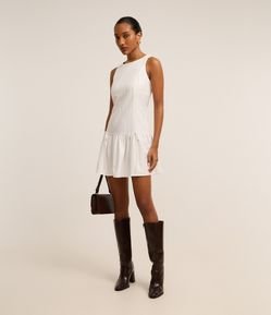 Vestido Evasê Curto Listrado em Crepe com Amarração