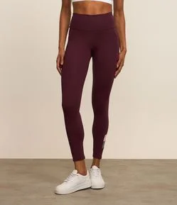 Calça Legging Esportiva em Microfibra com Bolso e Recortes