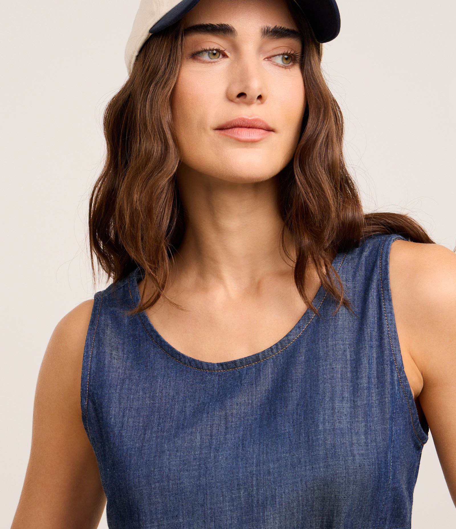 Regata Regular em Jeans Soltinha Azul 3