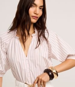 Camisa Listrada em Tricoline com Frufru na Gola Padre