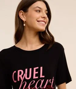 Camisola T-shirt em Viscose com Estampa Cruel Heart
