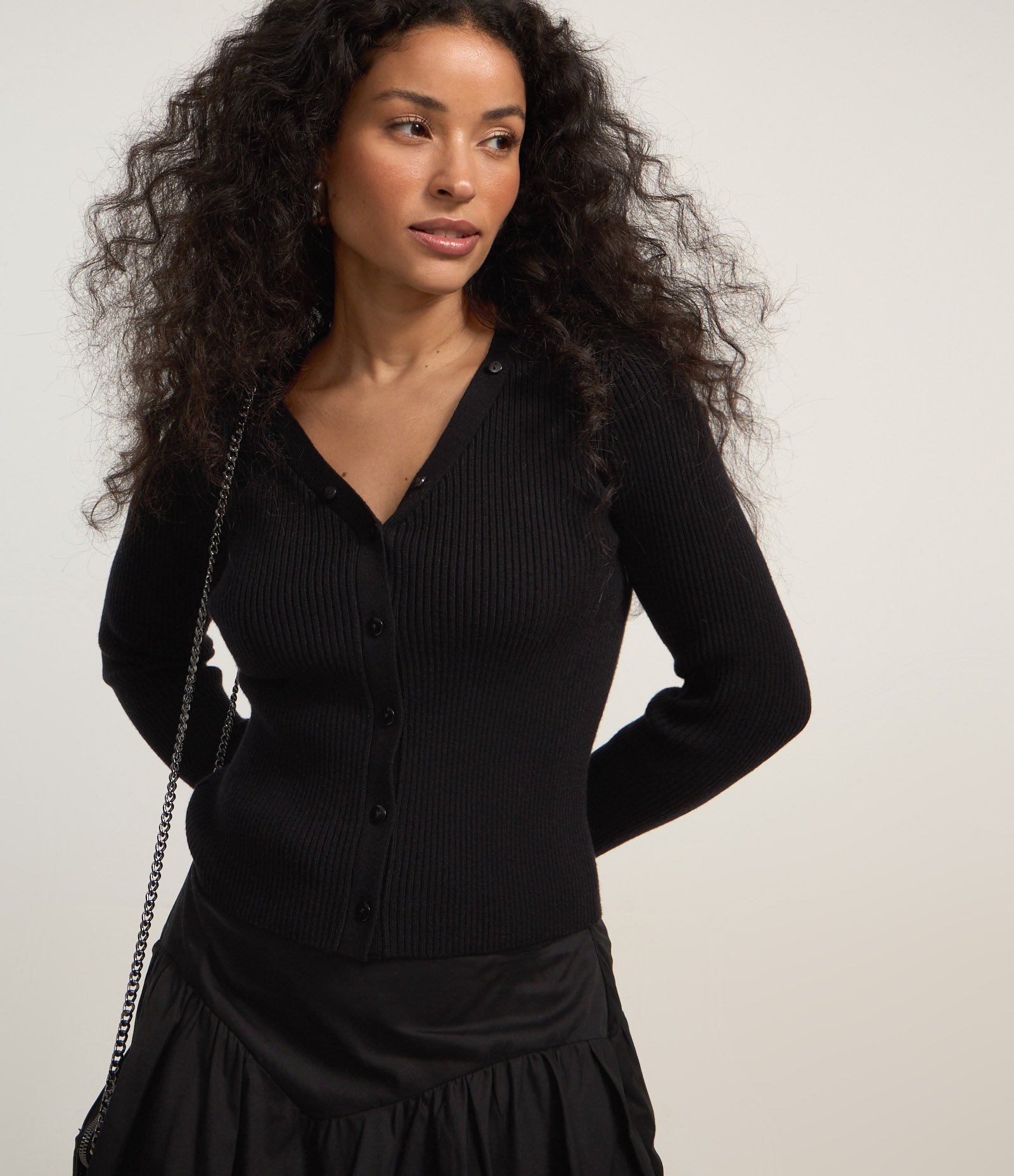 Cardigan Regular em Tricô com Gola de Pelo Removível Preto 5