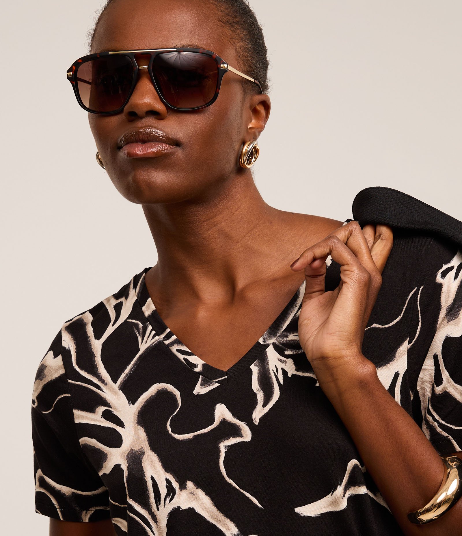 Blusa em Algodão com Estampa Floral de Efeito Blur Preto 5