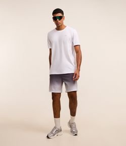 Bermuda Esportiva com Xadrez e Degrade na Barra