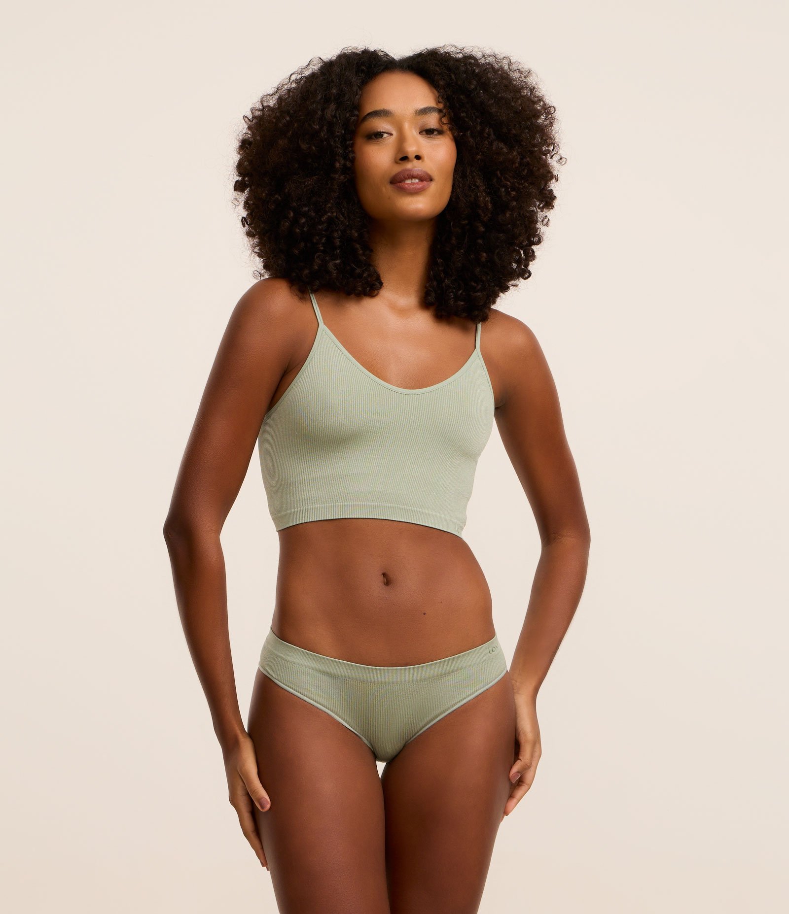 Sutiã Top Alongado sem Bojo em Poliamida Texturizada Seamless Verde 2