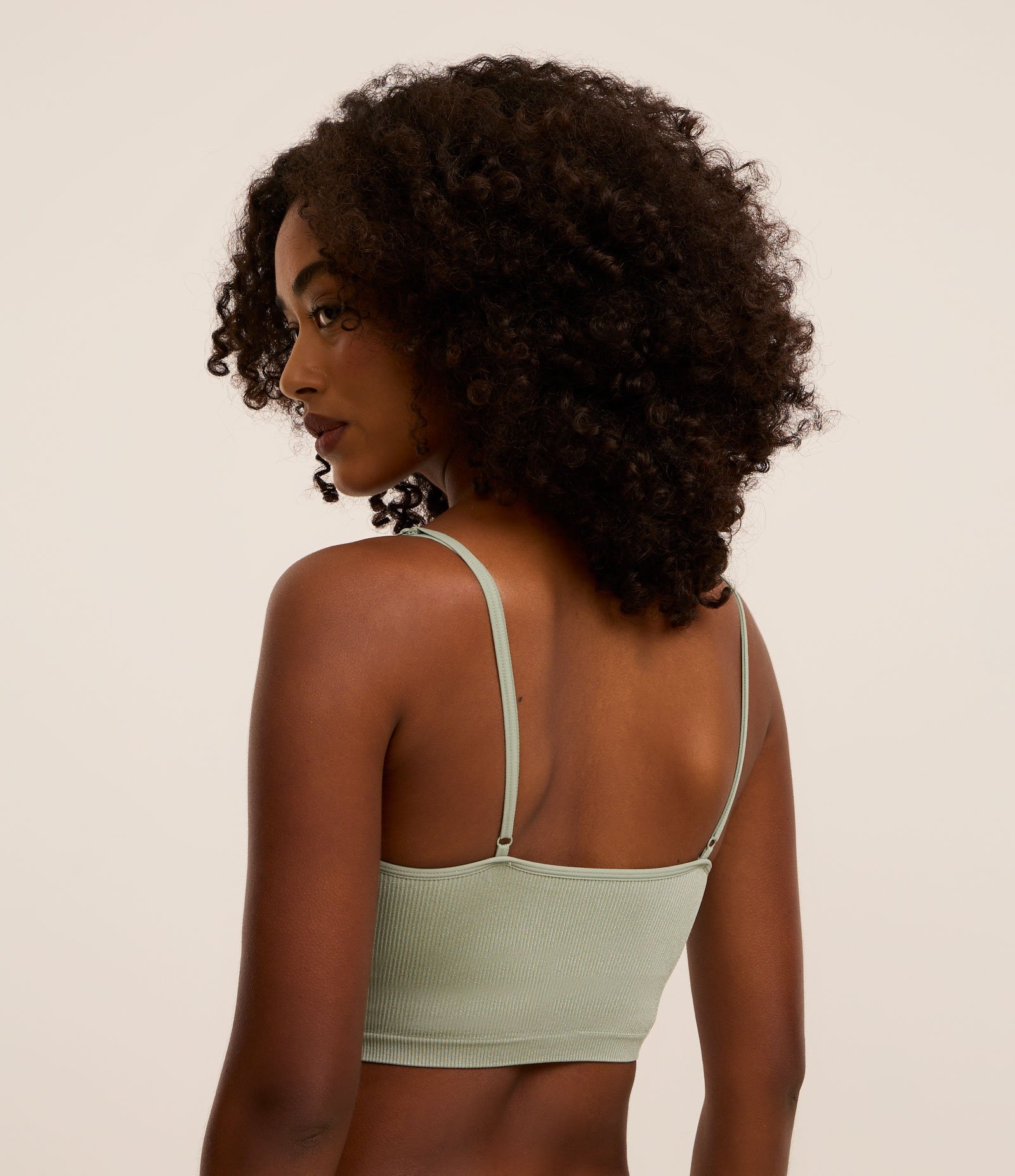 Sutiã Top Alongado sem Bojo em Poliamida Texturizada Seamless Verde 3