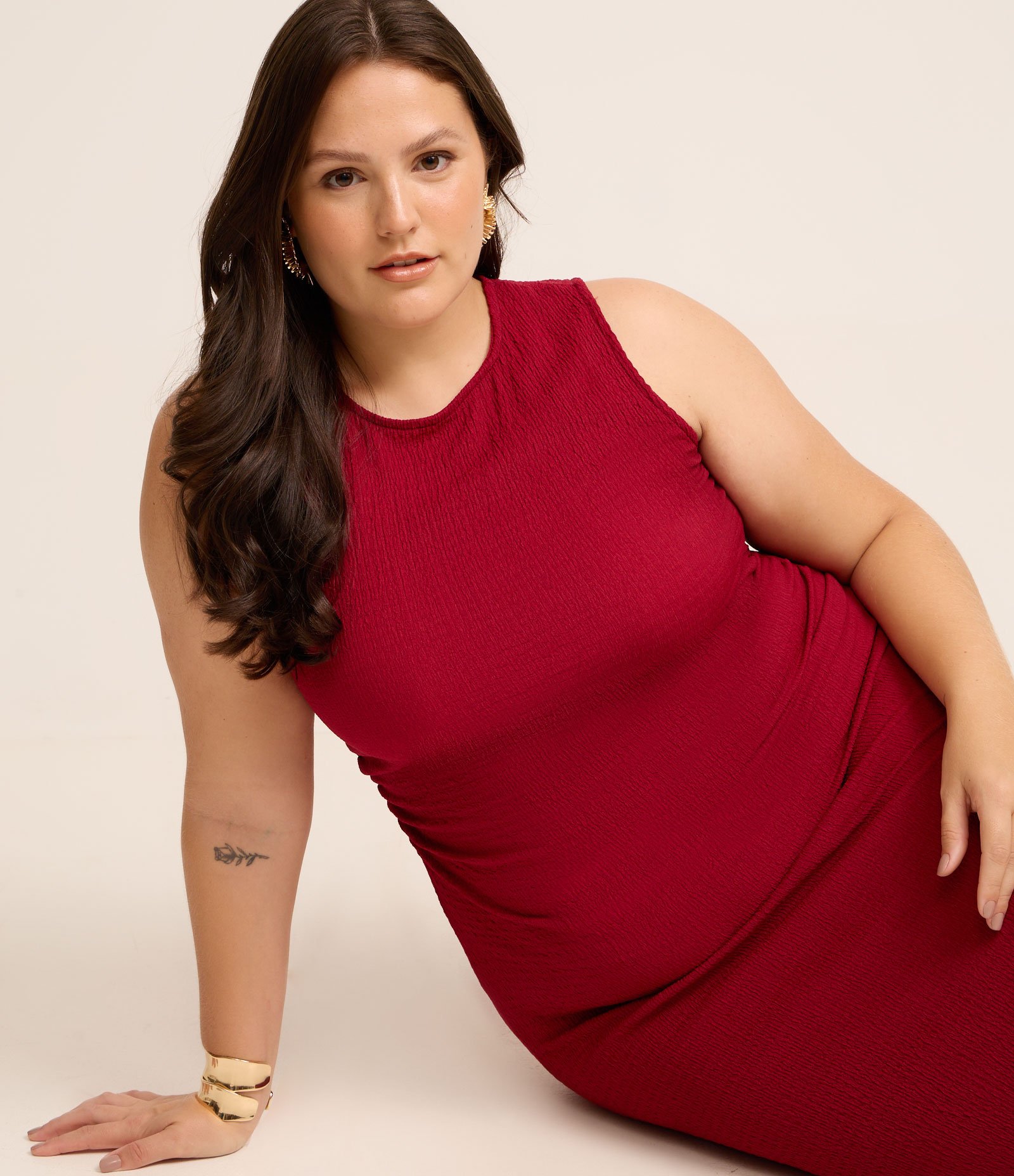 Vestido New Midi  Gola Redonda e Franzido Curve & Plus Size Vermelho 2