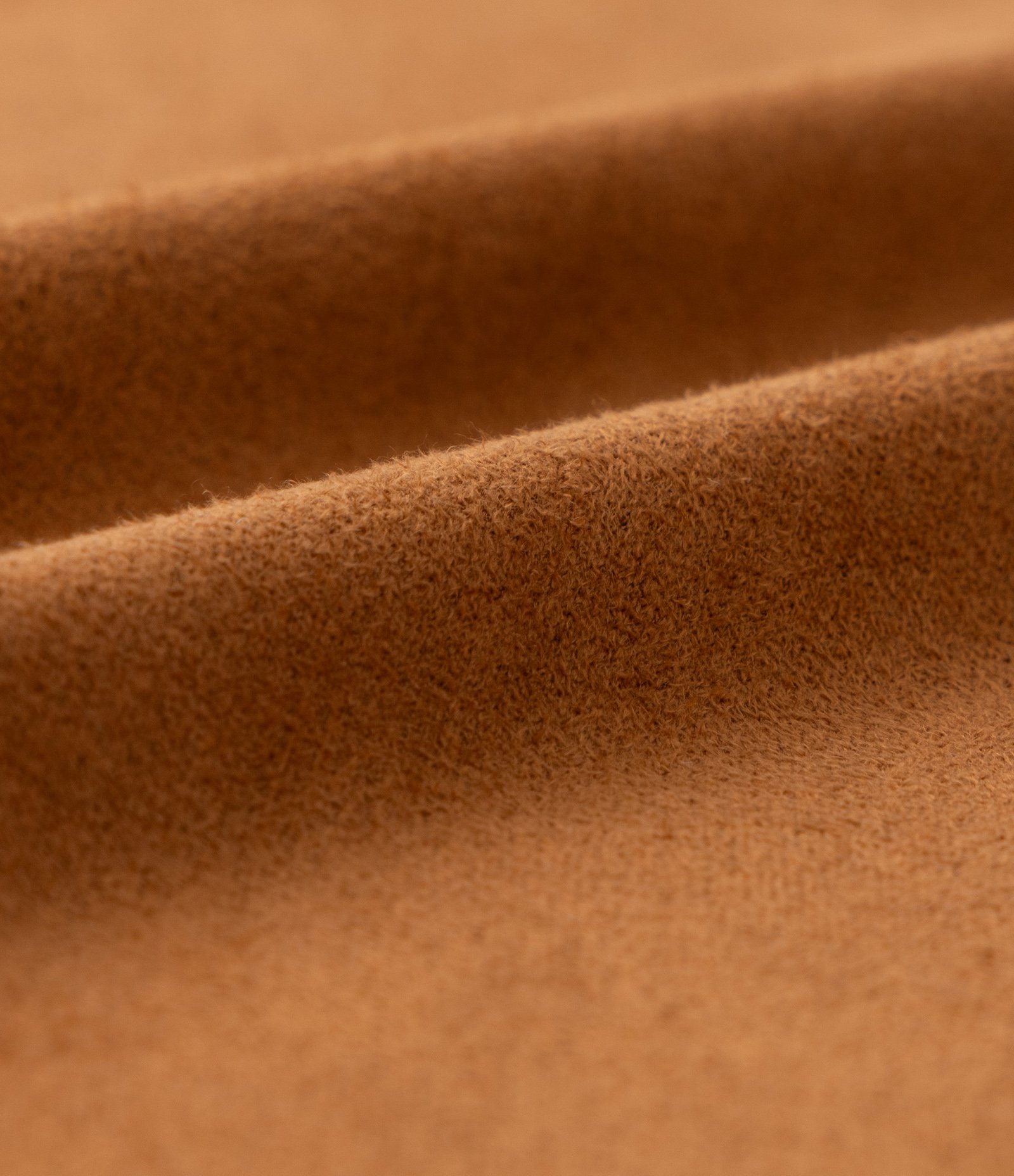 Regata em Suede Curve & Plus Size Caramelo 3