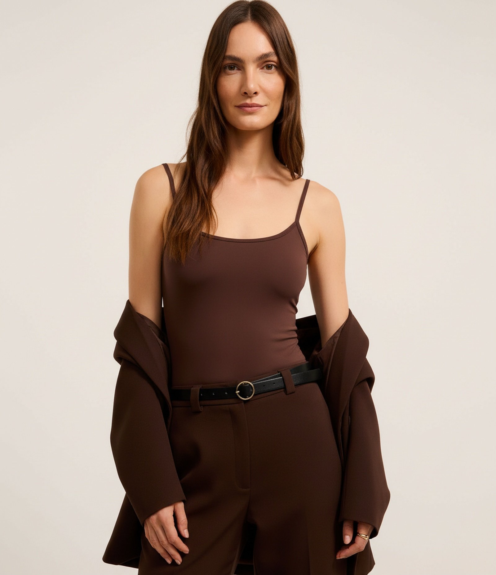 Blusa Básica em Poliamida com Alças Finas Marrom 4