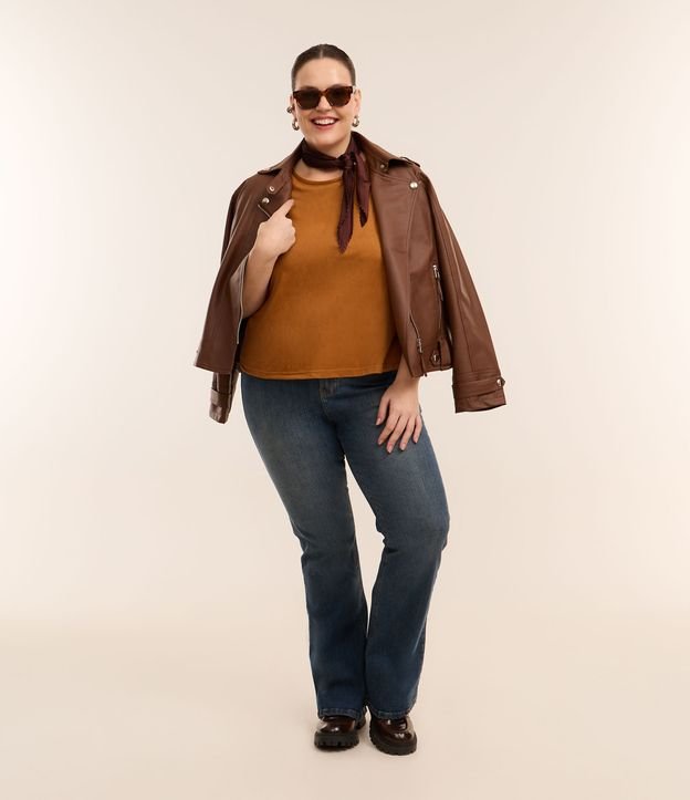 Calça Boot Cut Cintura Média Jeans Dirty Curve & Plus Size