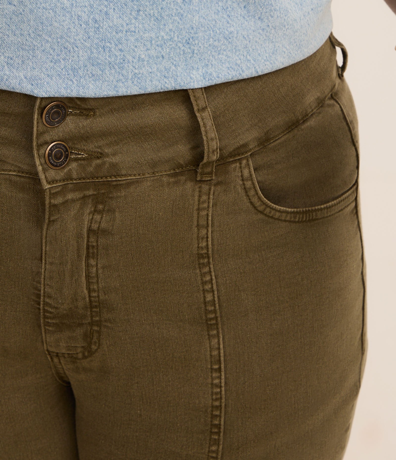 Calça Flare em Sarja com Cós Largo Curve & Plus Size Verde 3