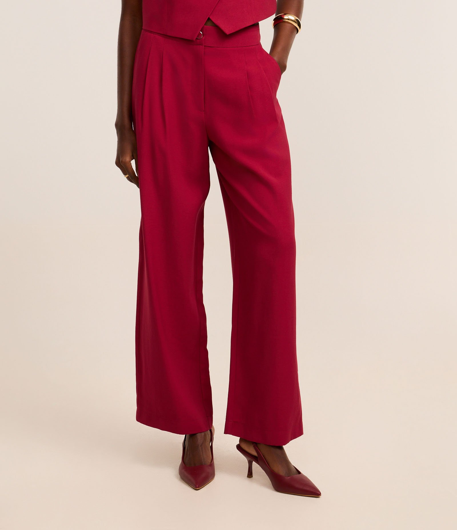 Calça Wide Leg Alfaiatada em Vicose com Pregas Vermelho 3