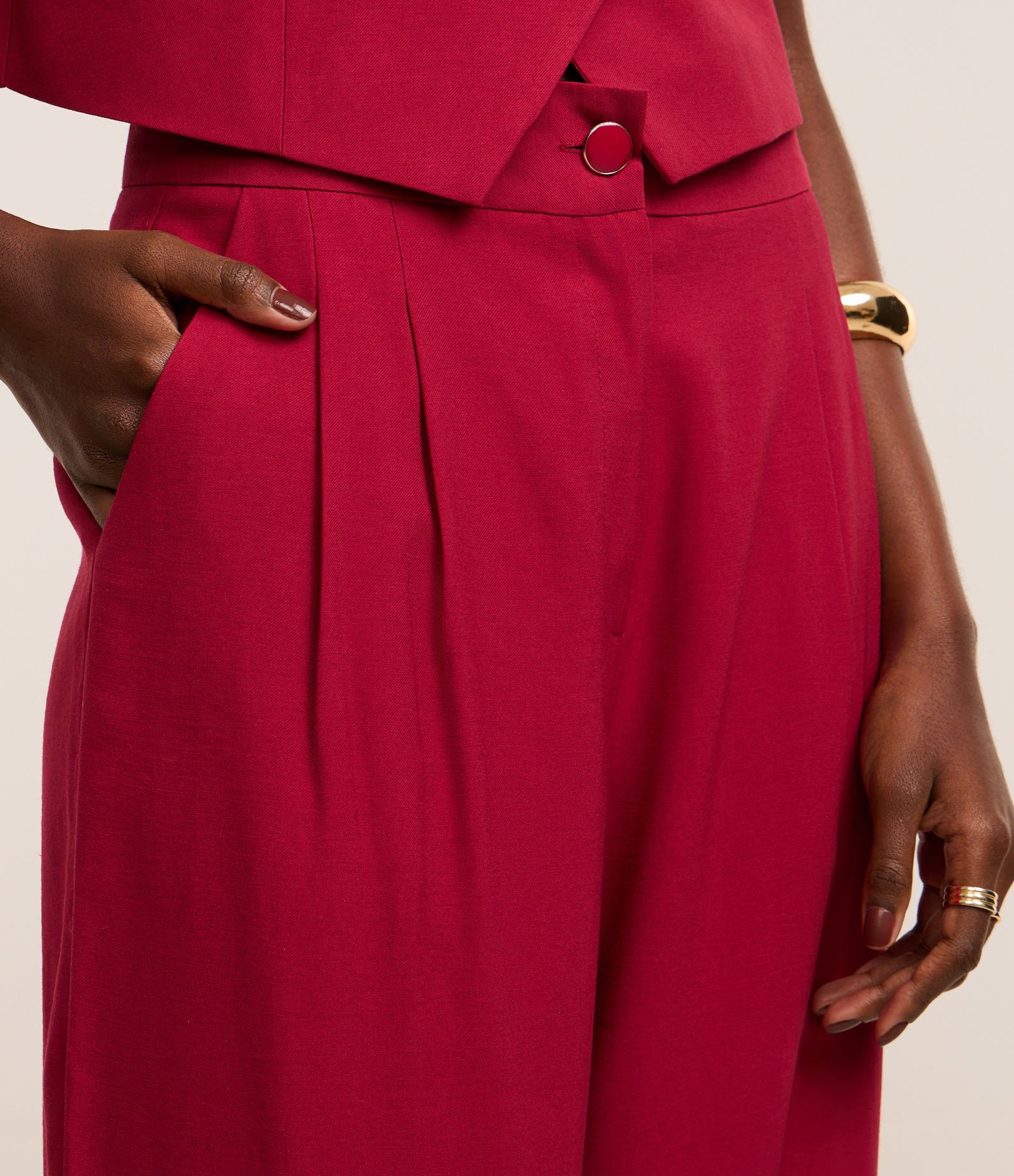 Calça Wide Leg Alfaiatada em Vicose com Pregas Vermelho 4