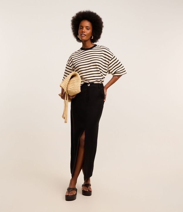 Saia Longa em Viscolinho com Bolsos e Fenda