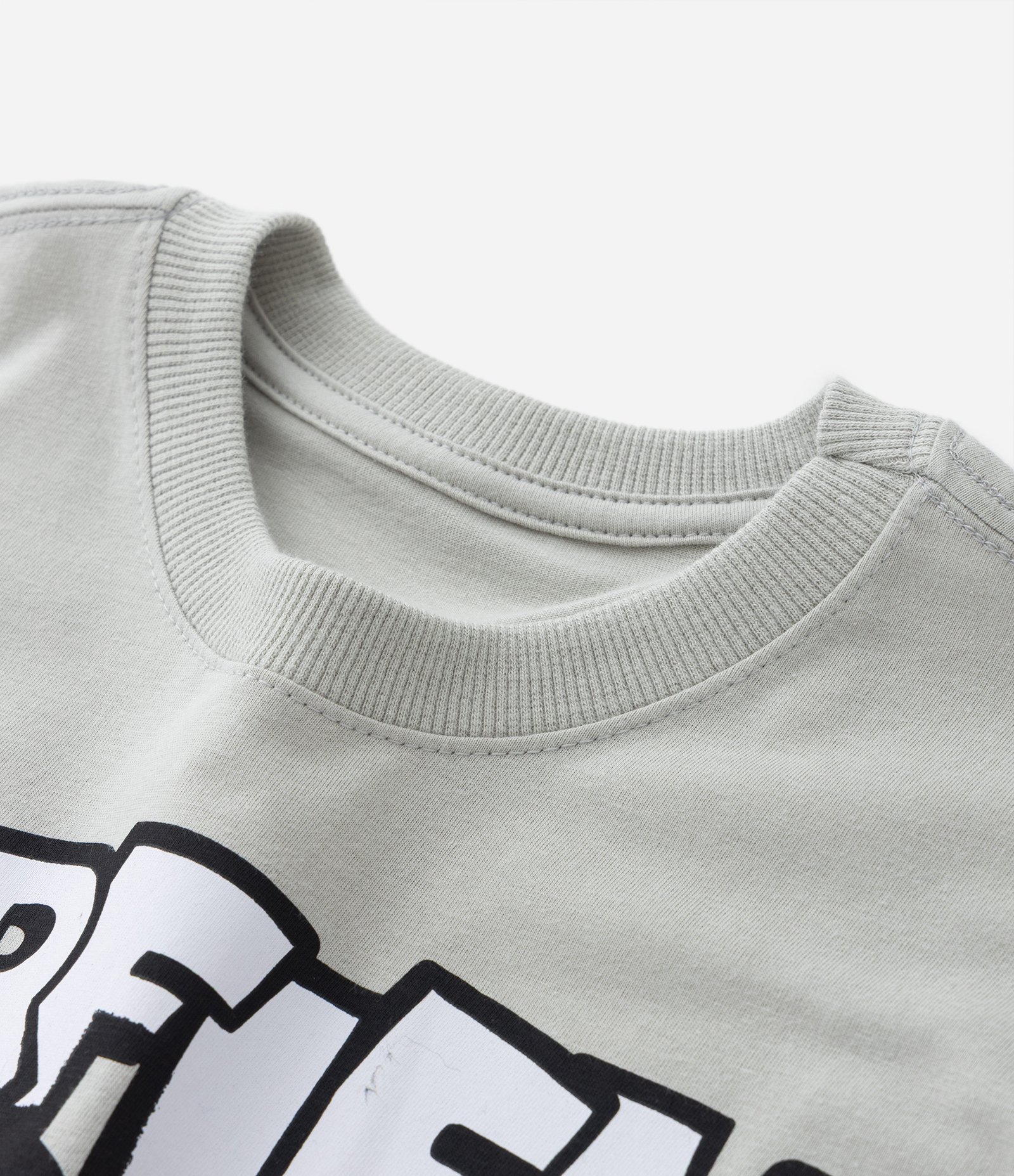 Camiseta Infantil com Estampa Garfield Skatista - Tam 5 a 14 Anos Cinza 4