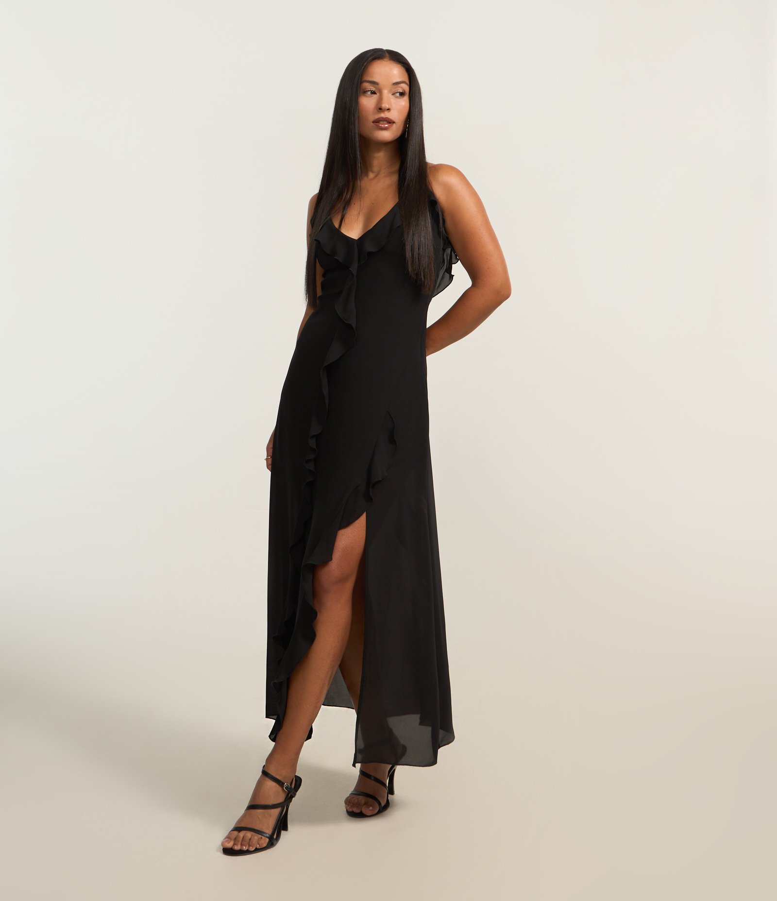 Vestido New Midi em Chiffon com Alças Cruzadas e Babados Preto 1