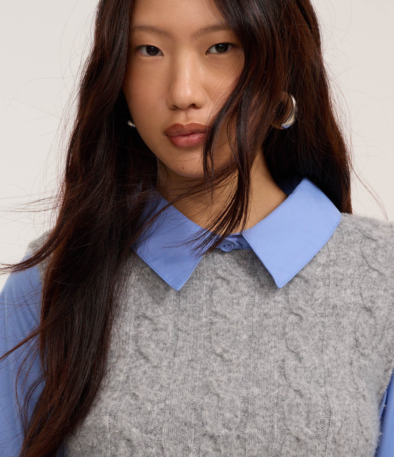 Camisa com Colete em Tricô com Textura Cinza/Azul 3