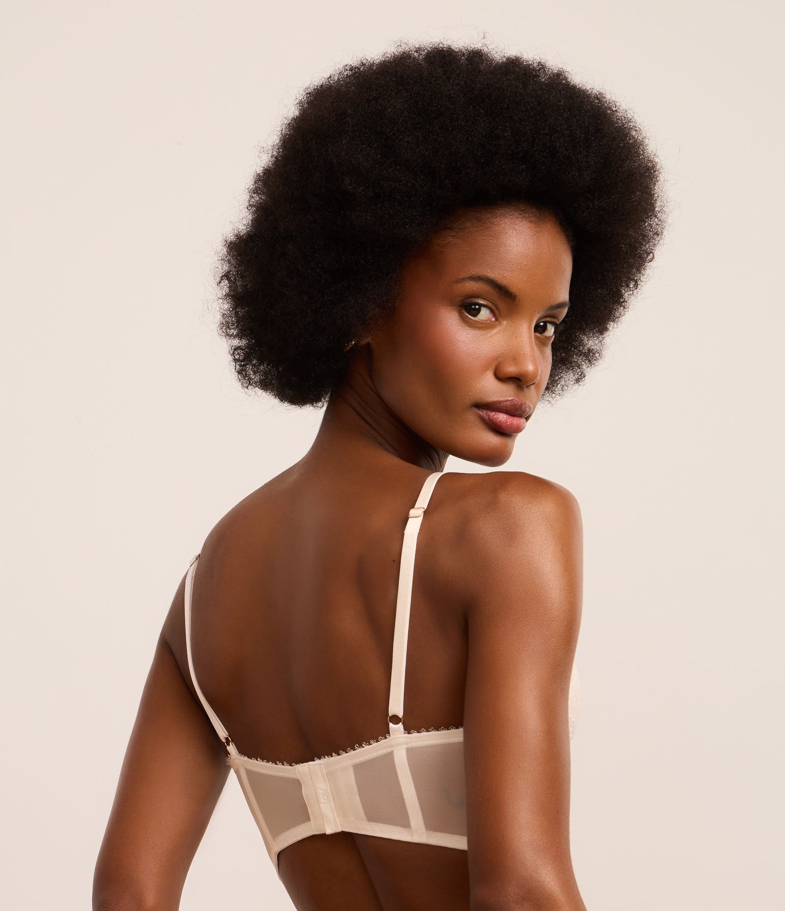 Sutiã Alongado com Bojo em Renda Floral Branco 4