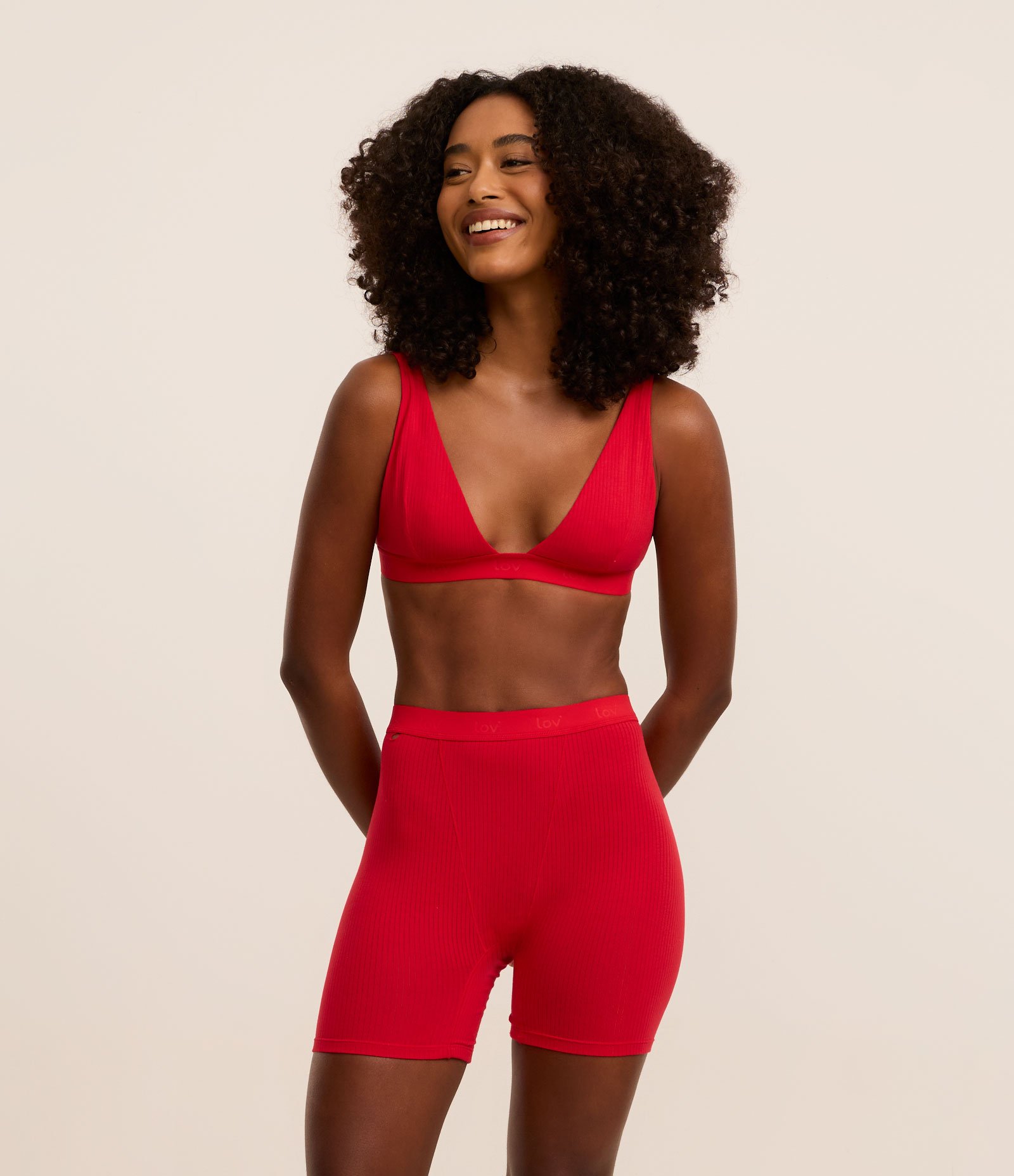 Bermuda Texturizada em Malha com Cós Elástico Vermelho 1