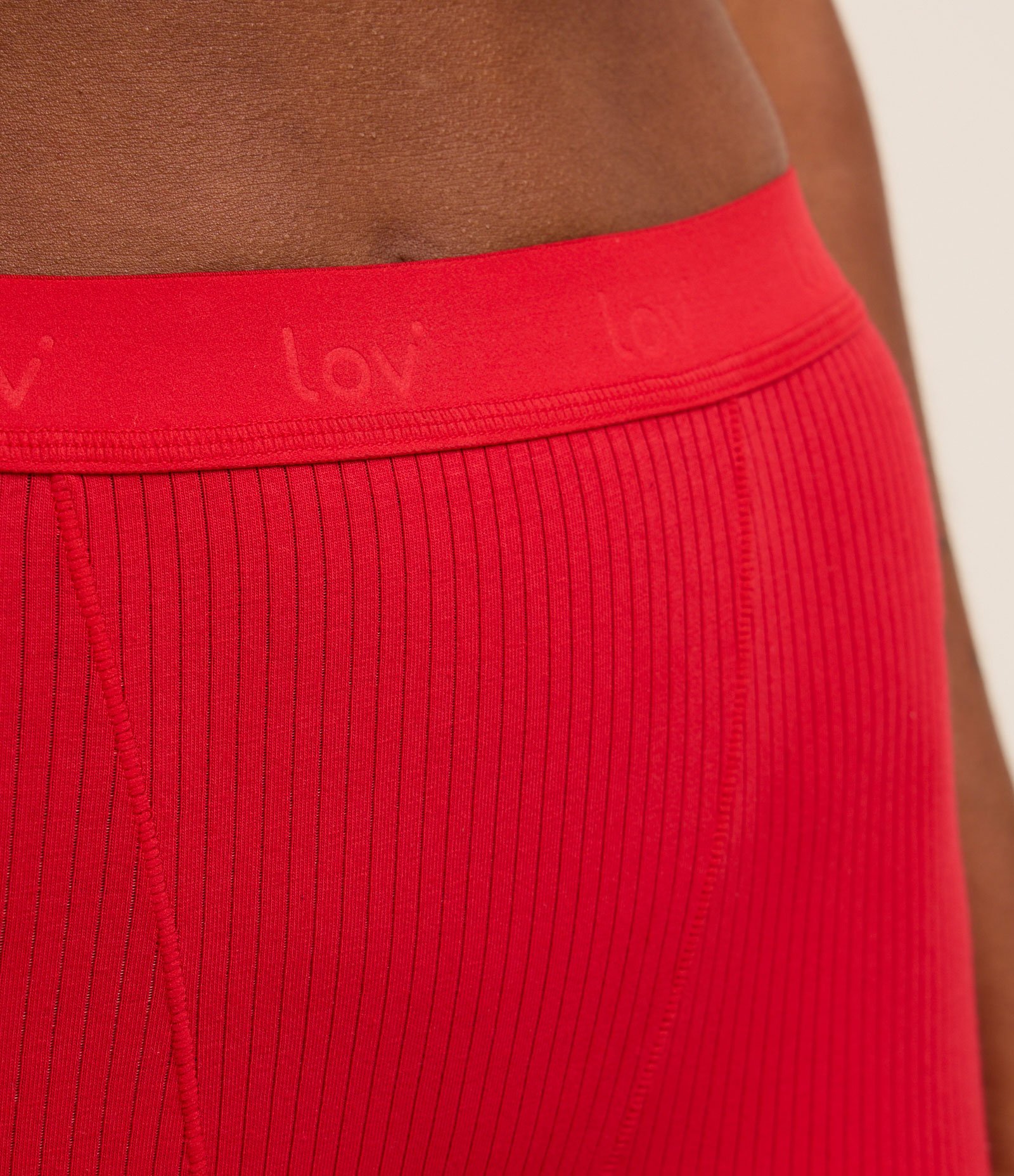 Bermuda Texturizada em Malha com Cós Elástico Vermelho 5