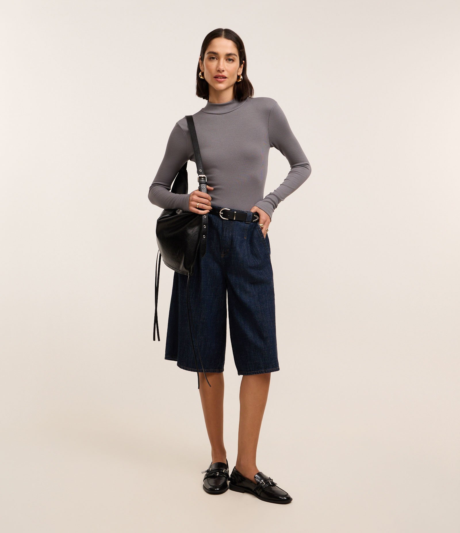 Blusa em Ribana com Gola Alta e Manga Longa Cinza 2