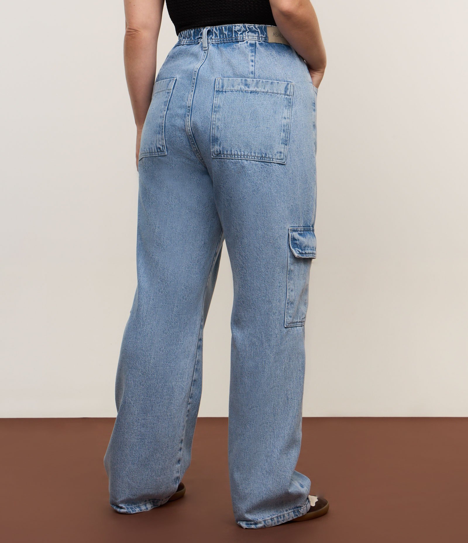 Calça Reta Jeans Marmorizado e Bolso Cargo Curve & Plus Size Azul 3