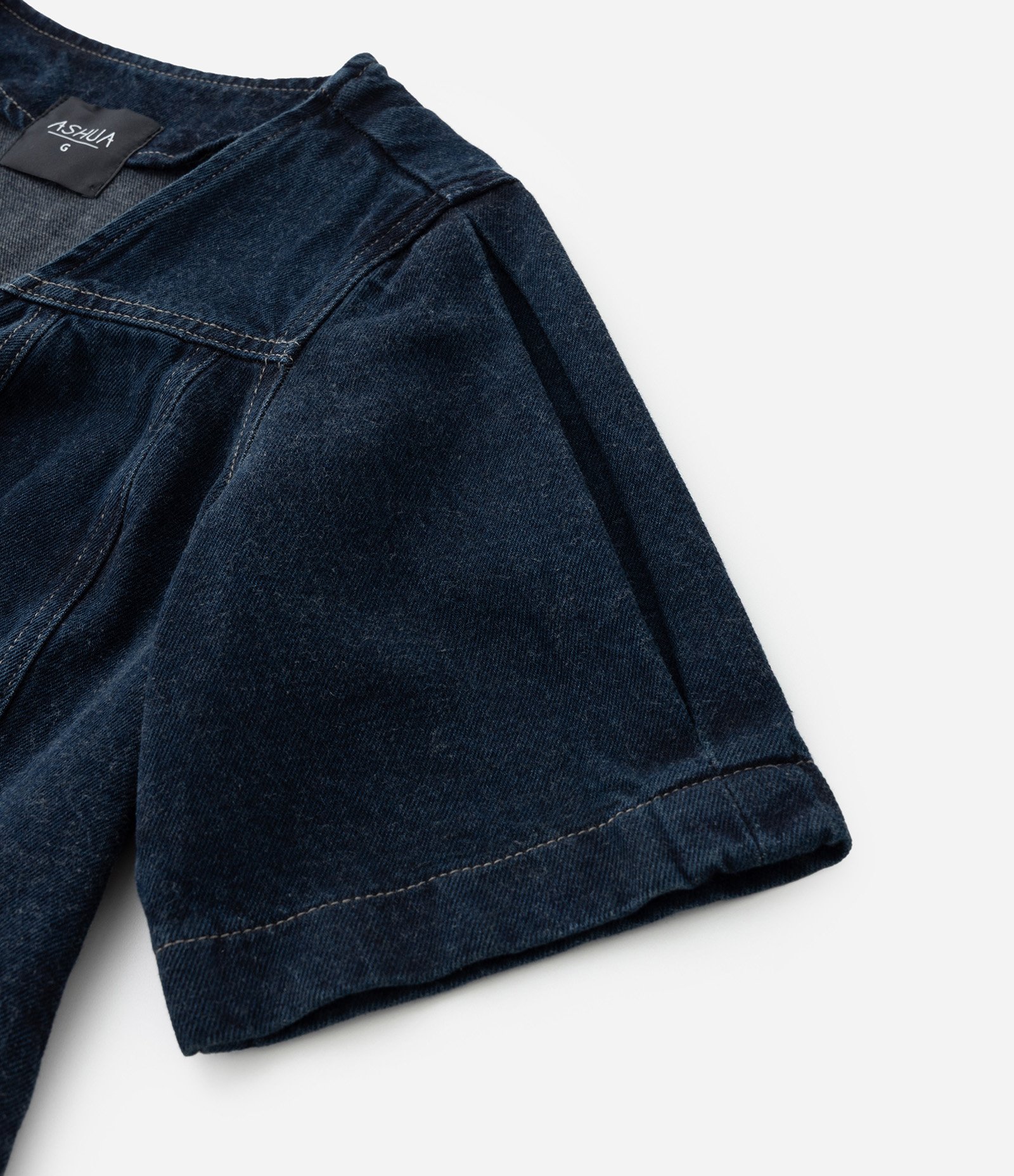 Camisa em Jeans Amaciado com Decote V Curve & Plus Size Azul 8