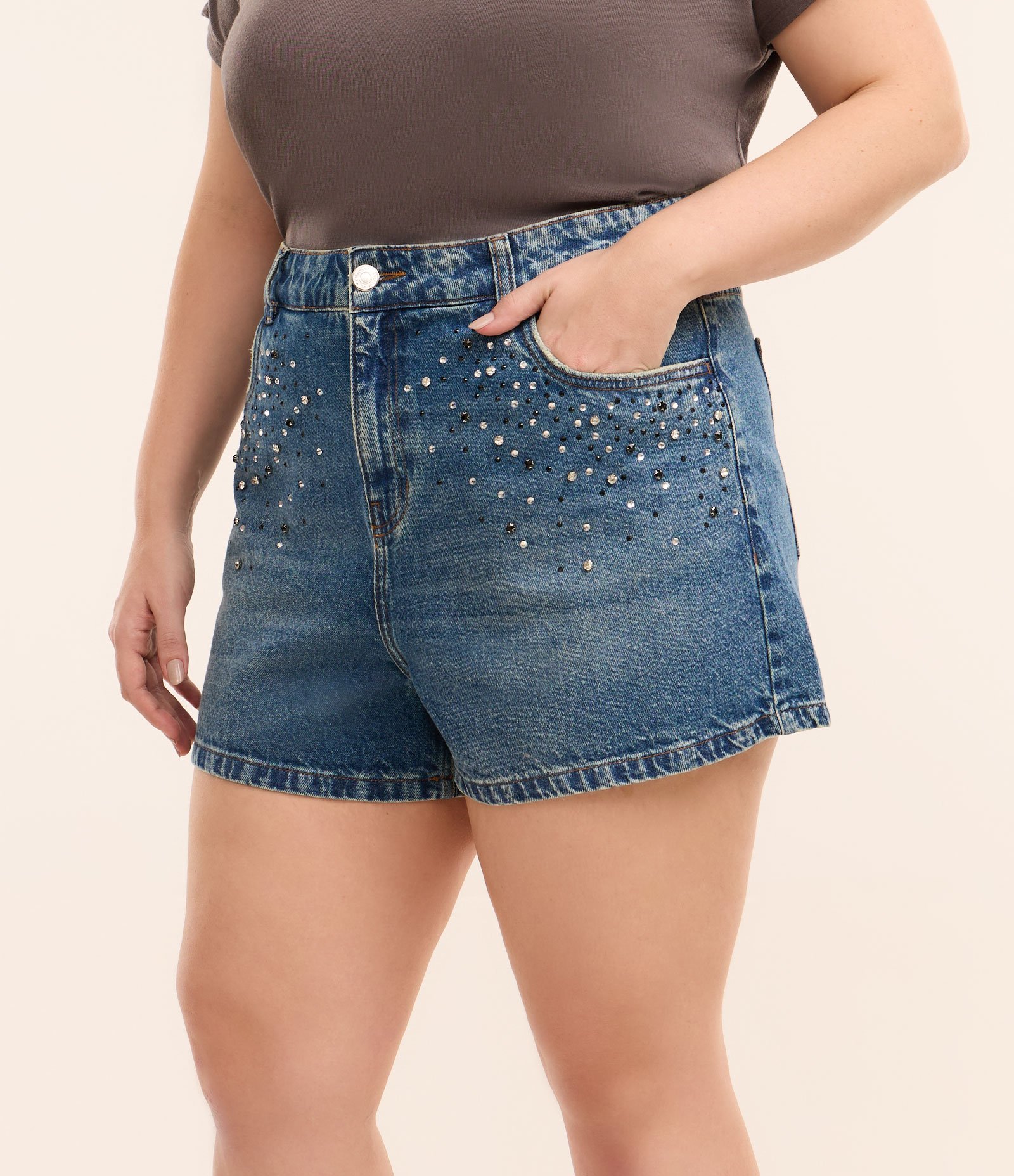 Short Mom em Jeans com Brilhos Curve & Plus Size Azul 2