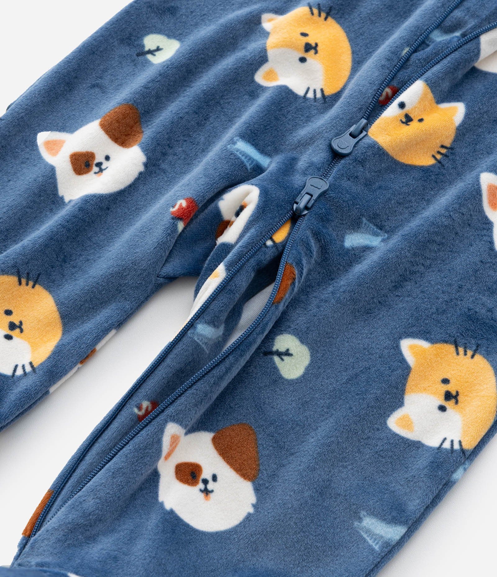 Macacão Infantil em Plush com Estampa de Bichinhos  - Tam RN a 24 meses Azul 7