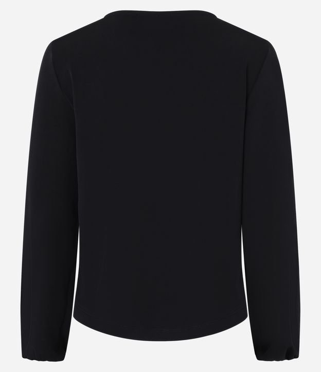 Blusa em Microfibra com Gola V e Caimento Leve
