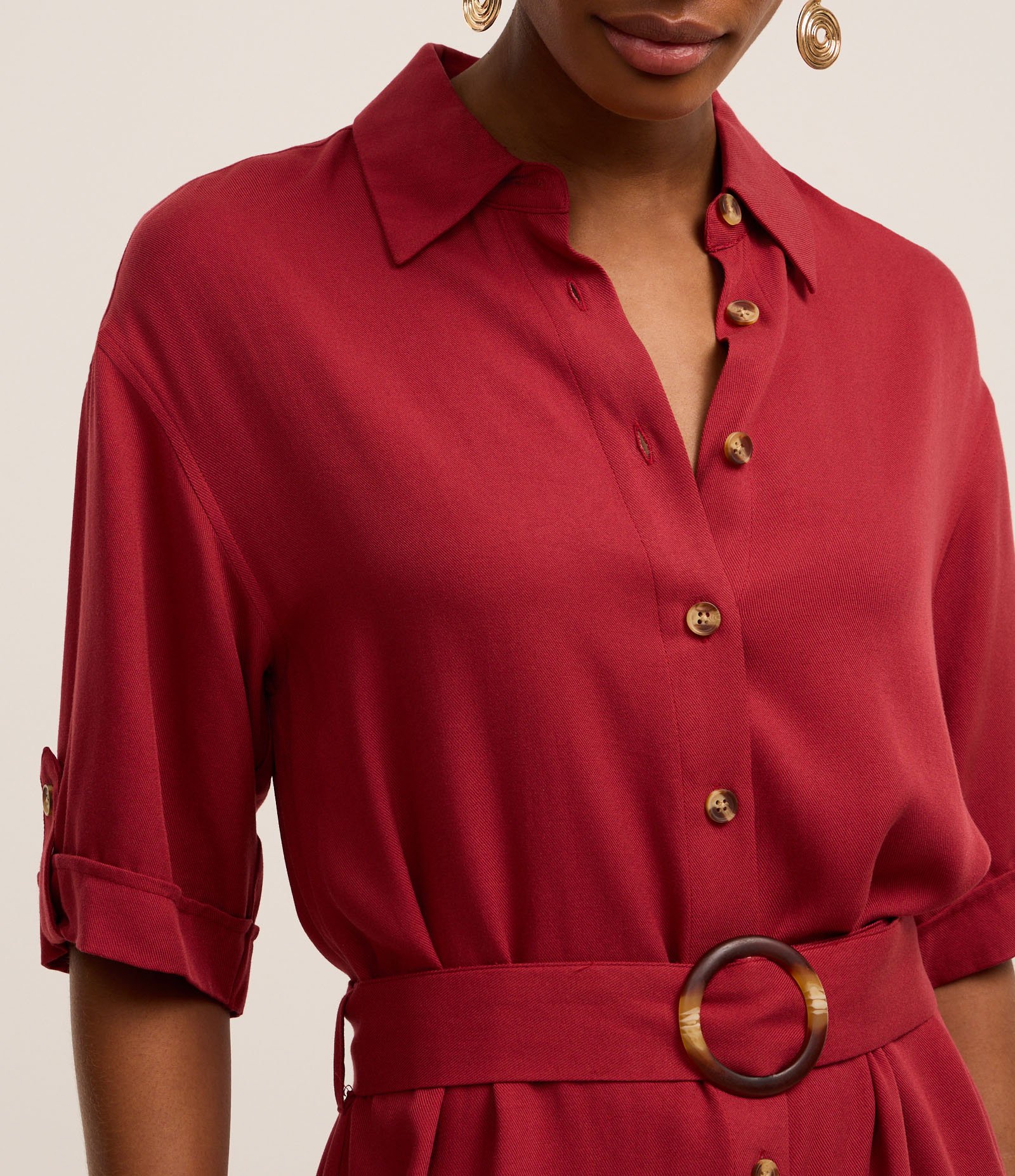 Vestido Curto em Viscose com Faixa Afivelada na Cintura Vermelho 3