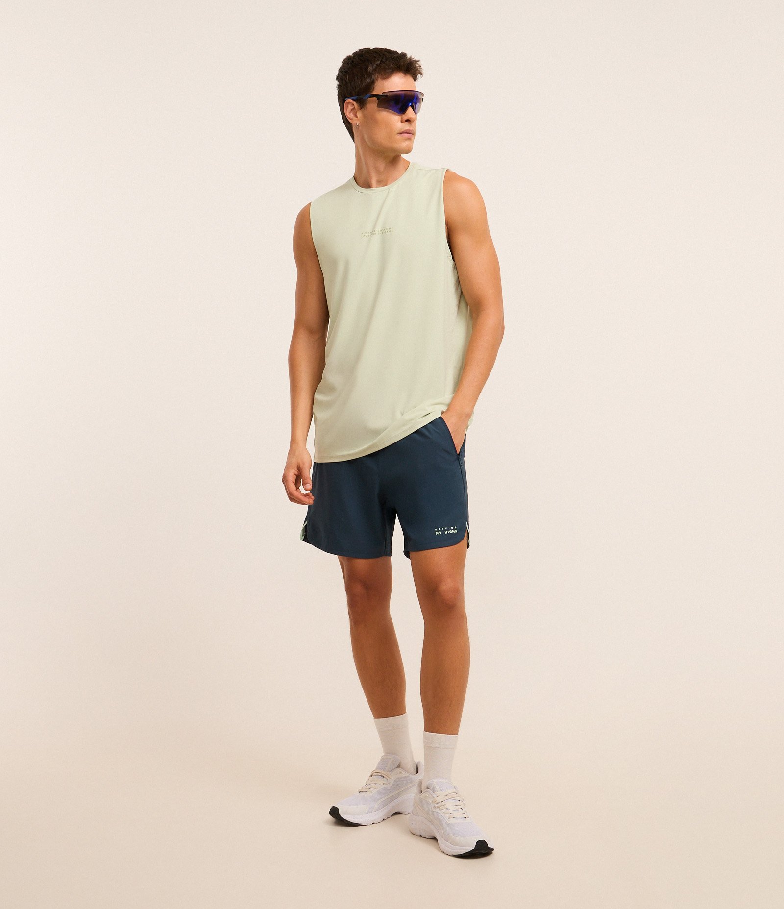 Regata Esportiva com Tecnologia Dry e Lettering Verde 2