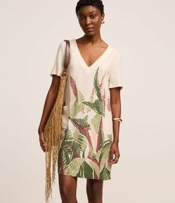 Vestido T-Shirt Curto em Viscolinho com Estampa Folhagem