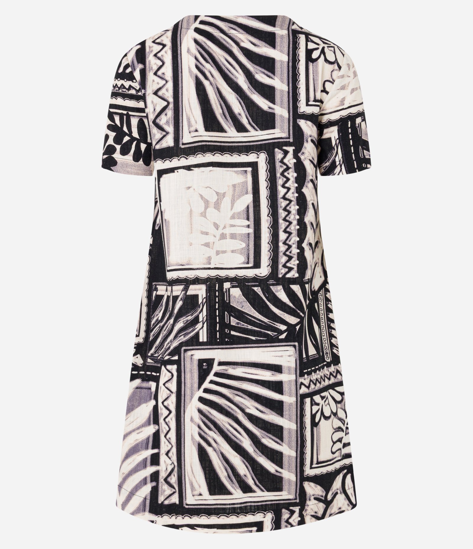 Vestido T-Shirt Curto em Viscolinho com Estampa Artística Bicolor 6