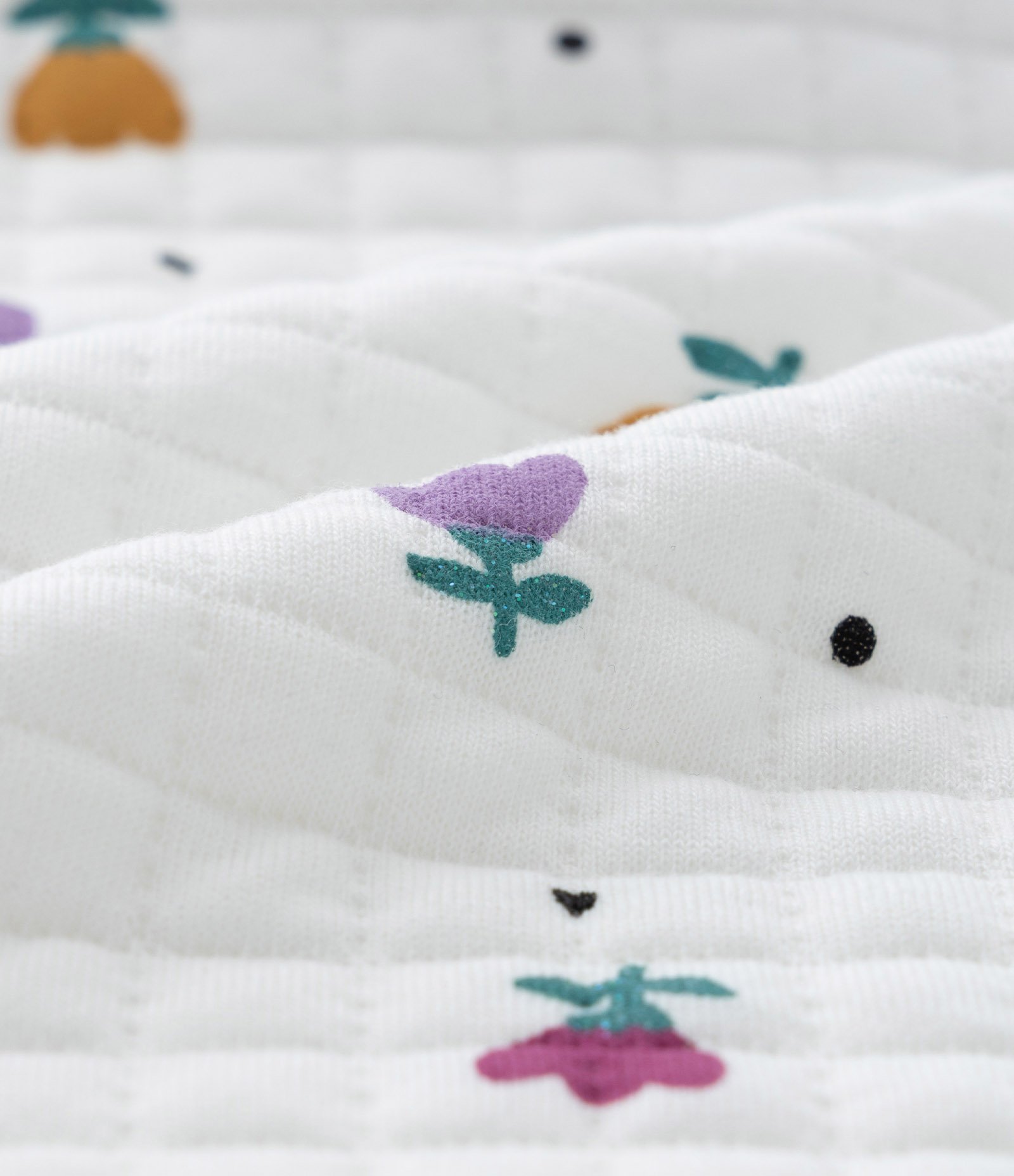 Colete Infantil com Textura Matelasse e Viés Contrastante - Tam 1 a 6 Anos Branco/Lilás 3