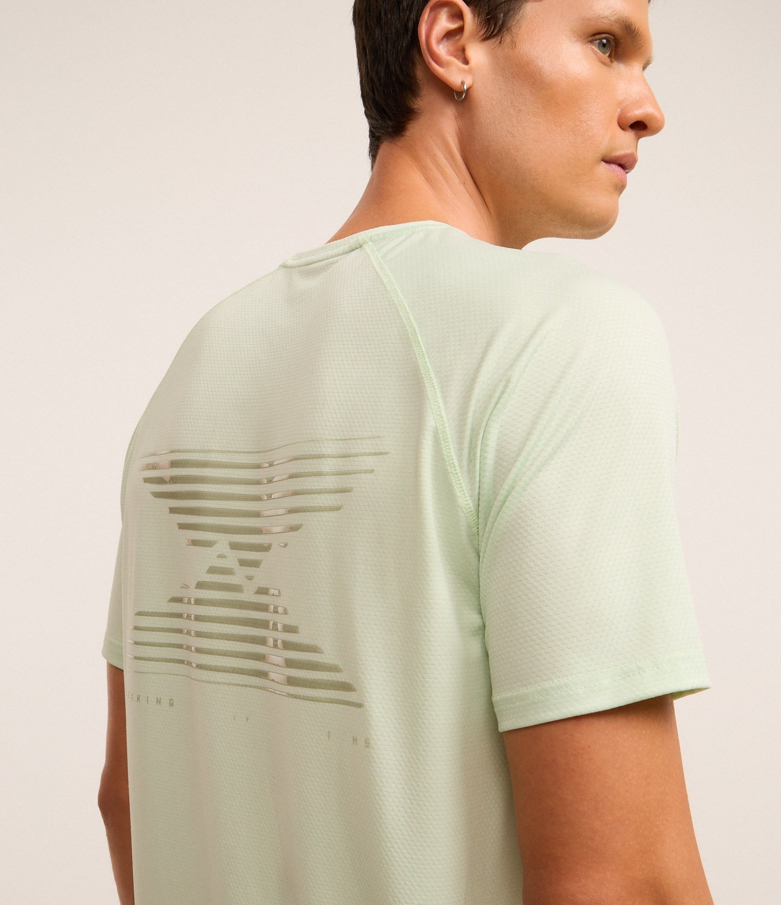 Camiseta Esportiva Regular com Tecnologia Dry e Estampa Lettering Refletiva Verde 3