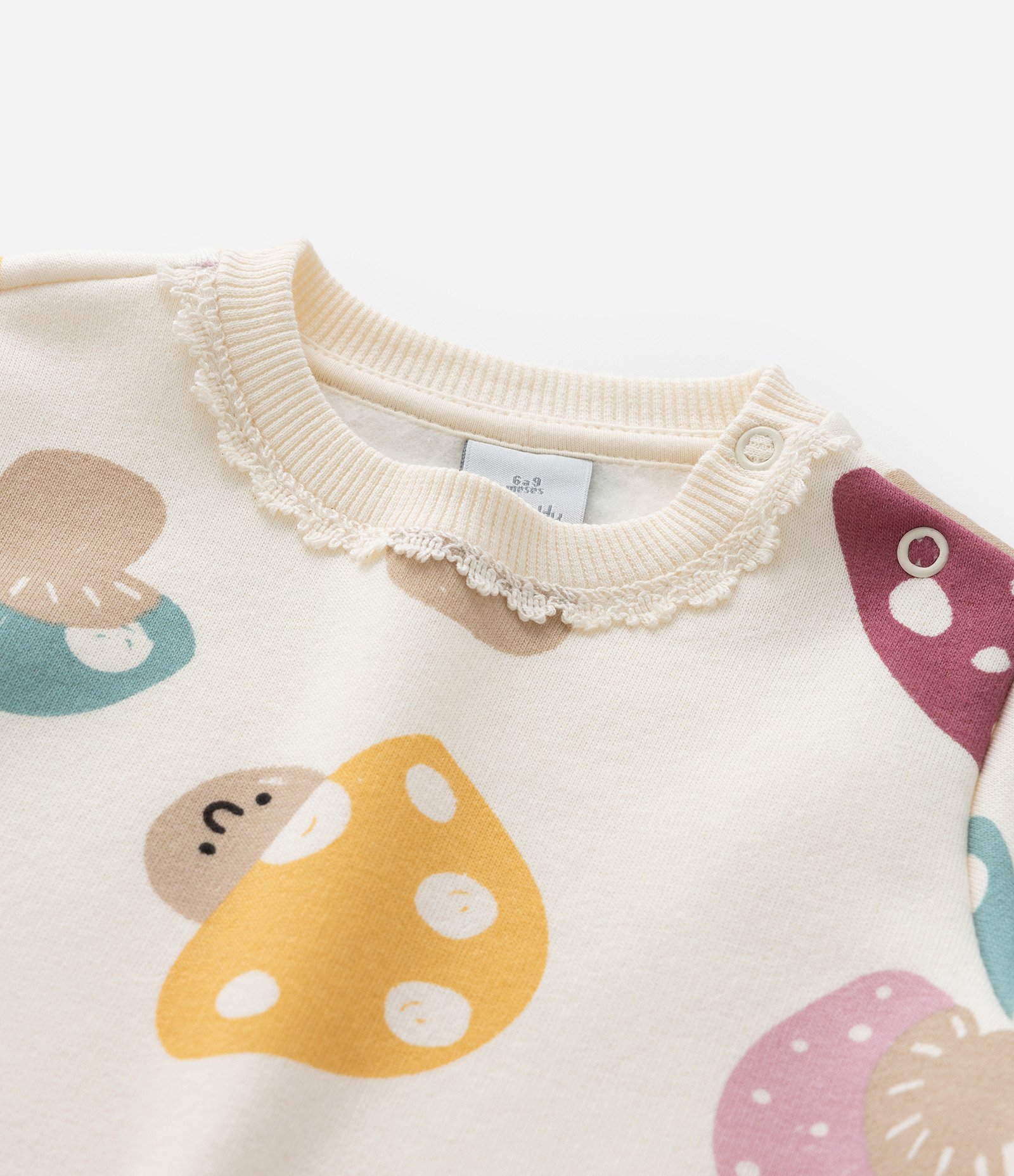 Casaco Infantil com Detalhes em Renda e Estampa Cogumelos - Tam 0 a 18 meses Bege 7