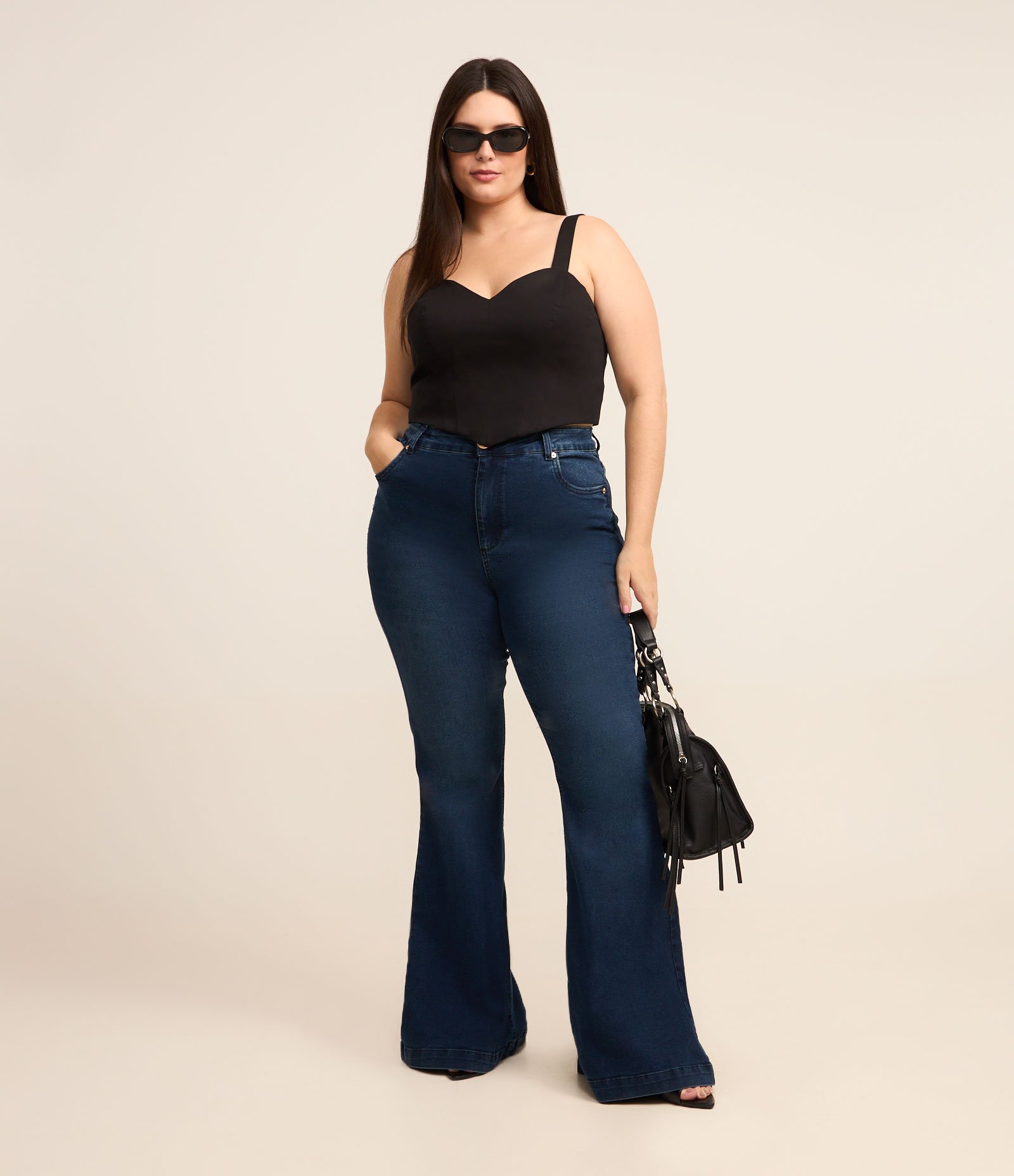 Calça Flare em Jeans com Elastano Curve & Plus Size Azul 1