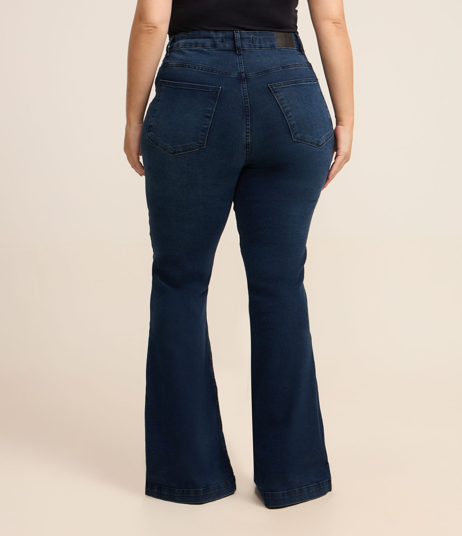 Calça Flare em Jeans com Elastano Curve & Plus Size Azul 3