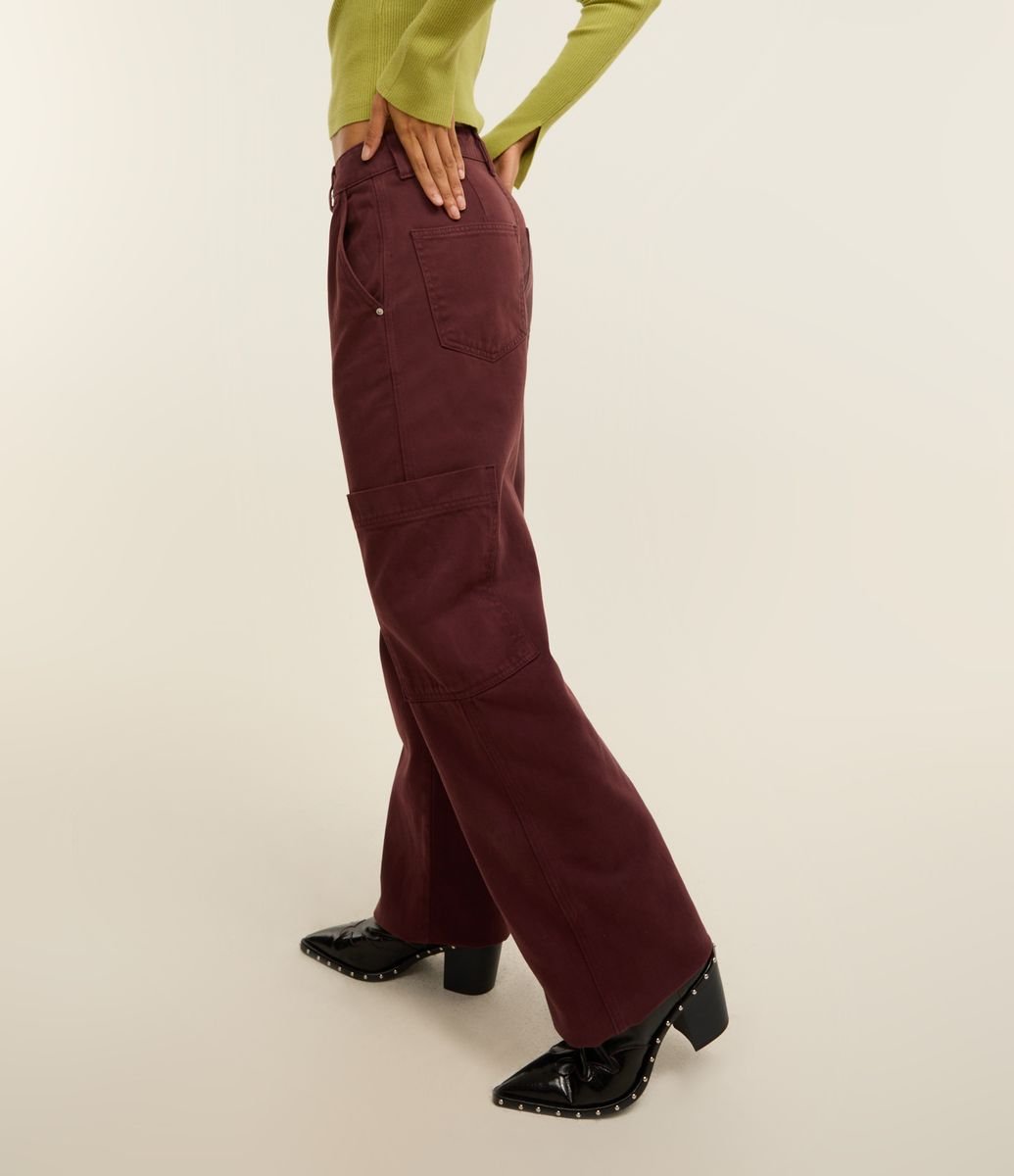 Calça Cargo Cintura Alta em Sarja com Bolso Lateral Vinho - Main Image