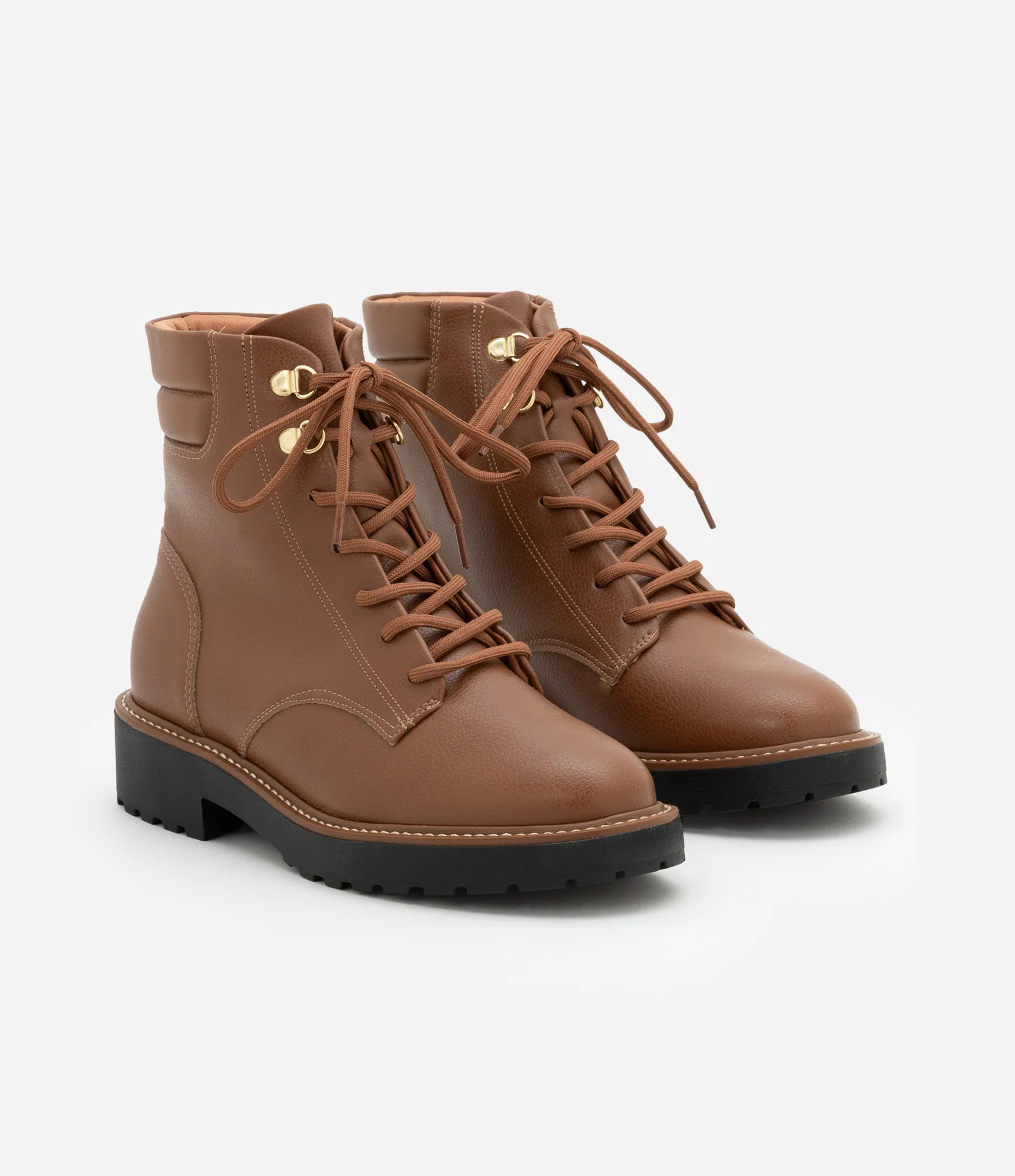 Bota Coturno em PU com Recortes Pespontados Marrom Claro 2