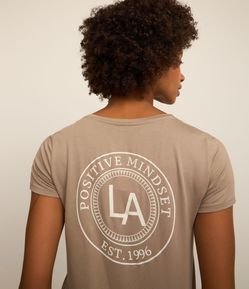 Camiseta Esportiva em Viscose com Estampa LA Frente e Costas