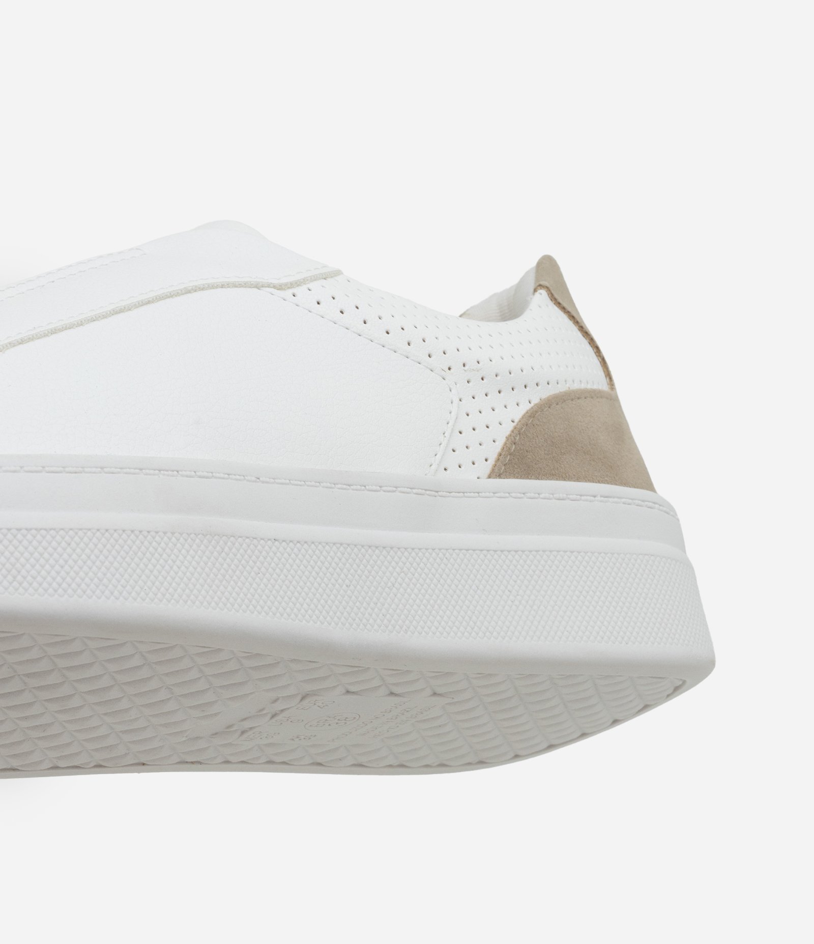 Tênis Slip On em PU com Recortes e Elástico para Calce Off White/ Marrom 3