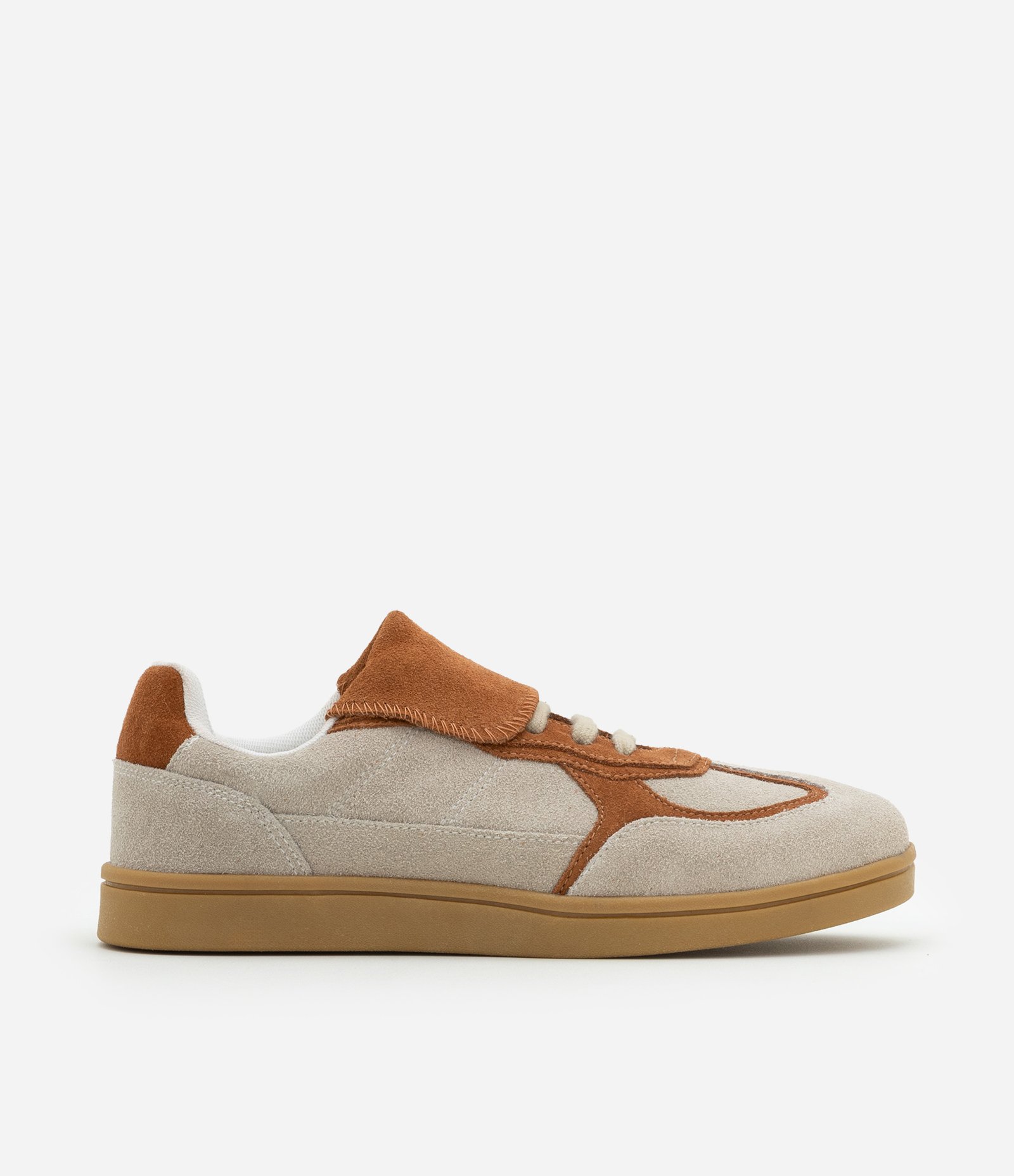 Tênis em Couro com Lingueta Alongada Off White 1