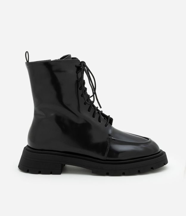 Bota Combat em PU com Cadarço e Bico Redondo