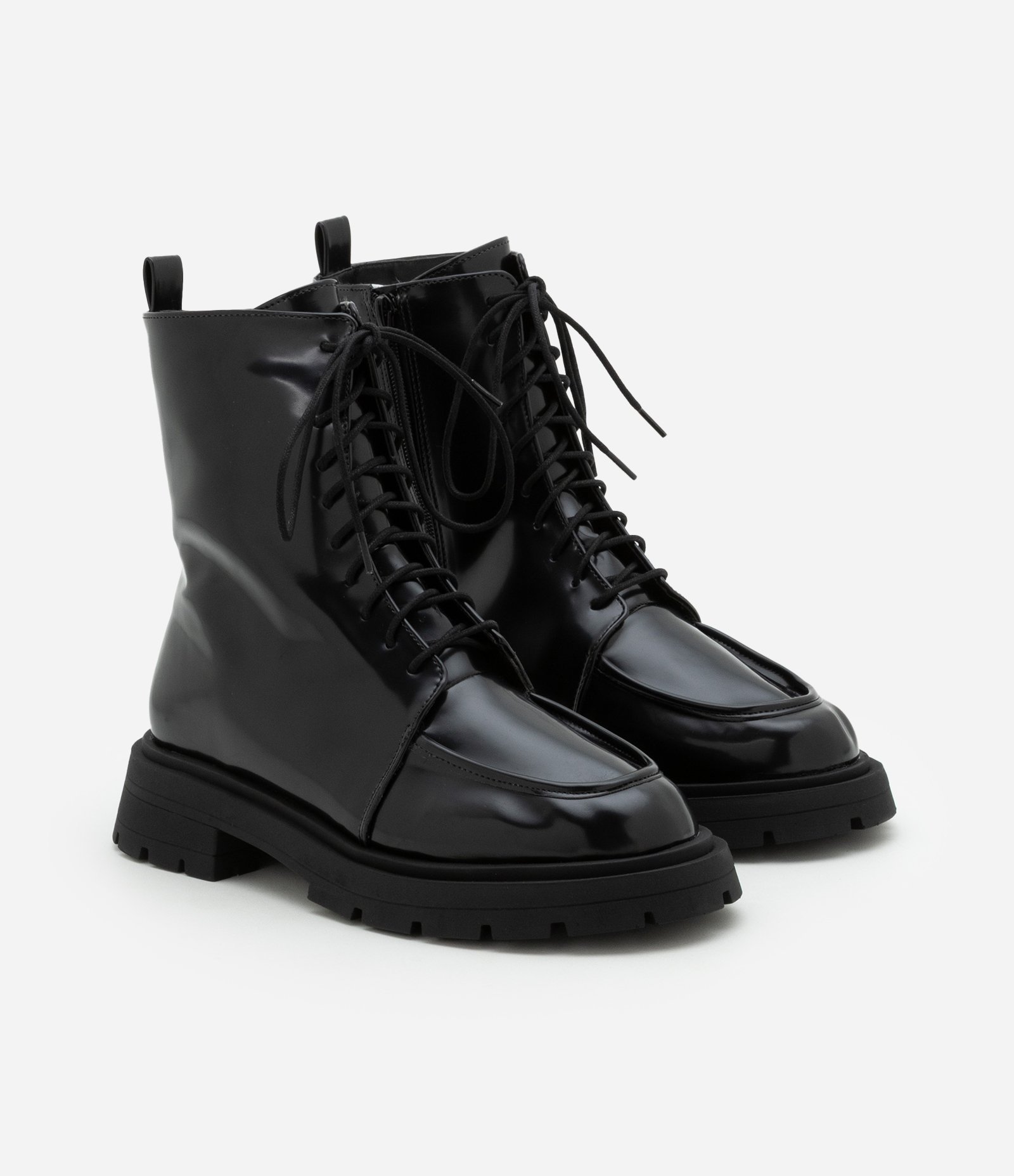 Bota Combat em PU com Cadarço e Bico Redondo Preto 2