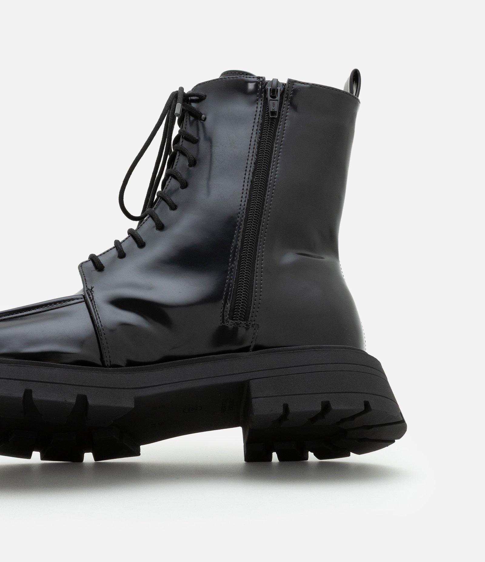 Bota Combat em PU com Cadarço e Bico Redondo Preto 5