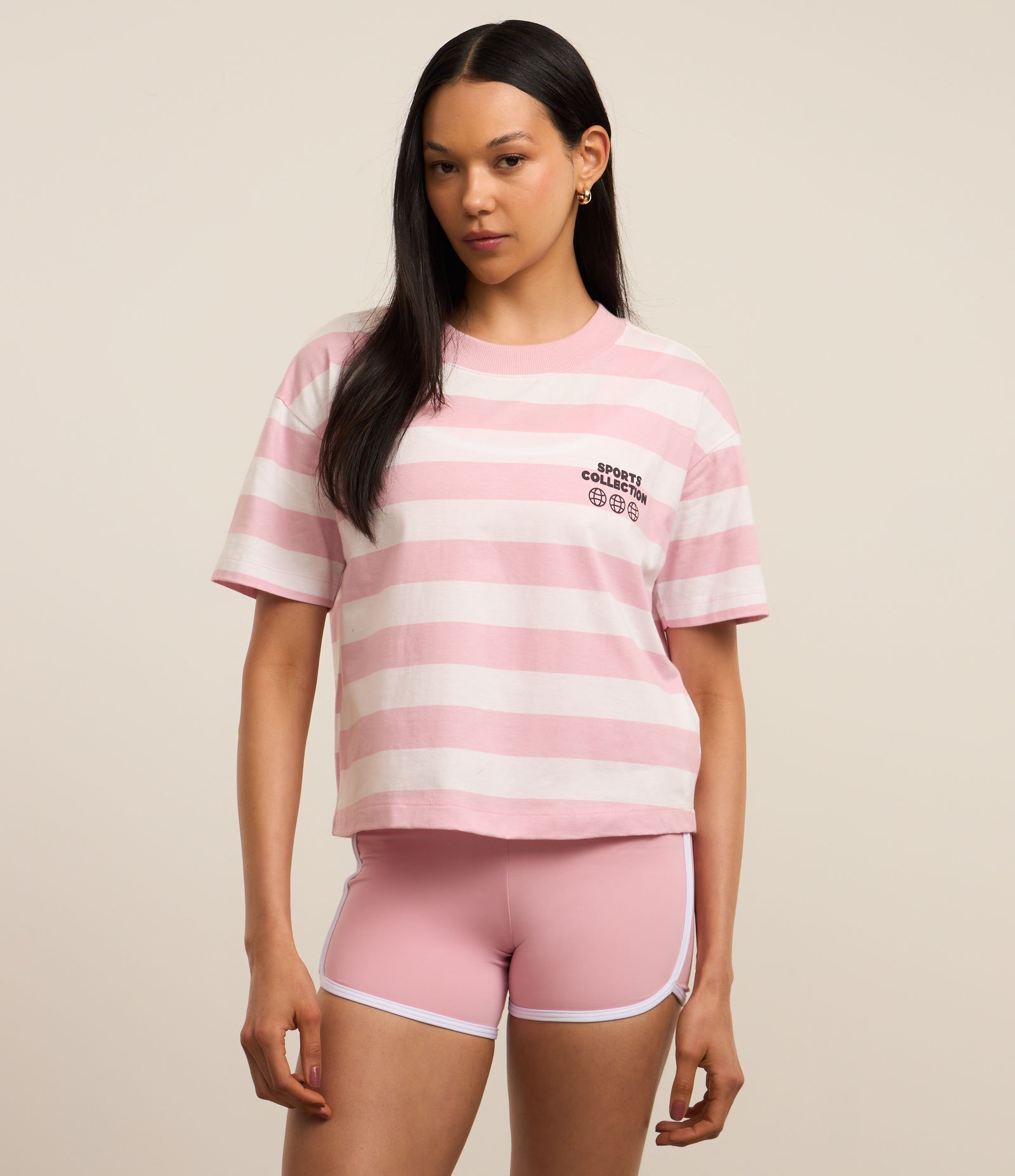 Camiseta Esportiva em Algodão com Estampa Listrada e Lettering Rosa/ Branco 2